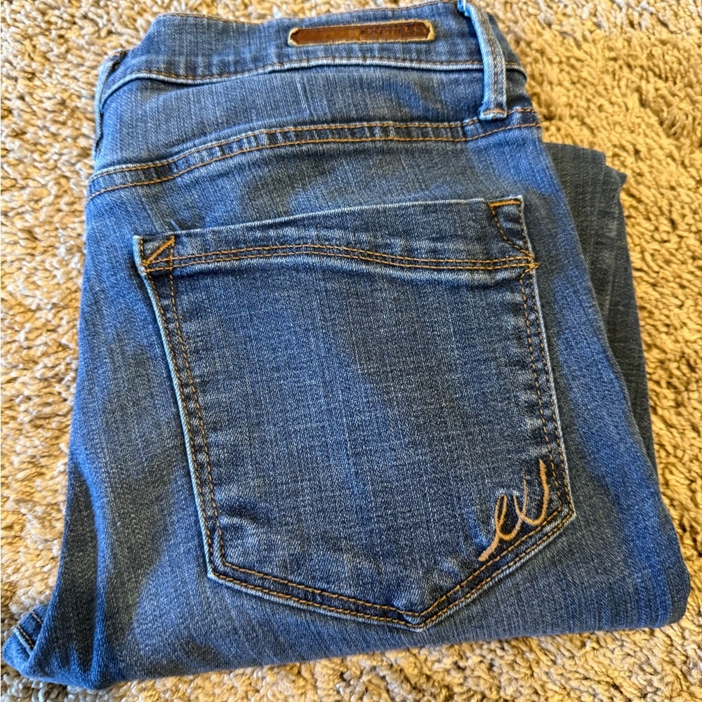 Express Medium Wash Blue Jeans